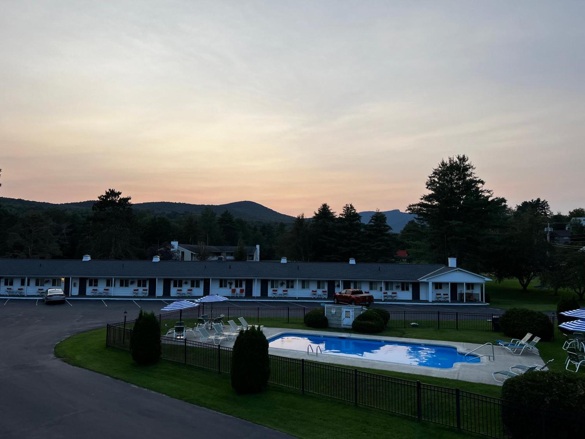 Stowe Motel & Snowdrift Buitenkant foto
